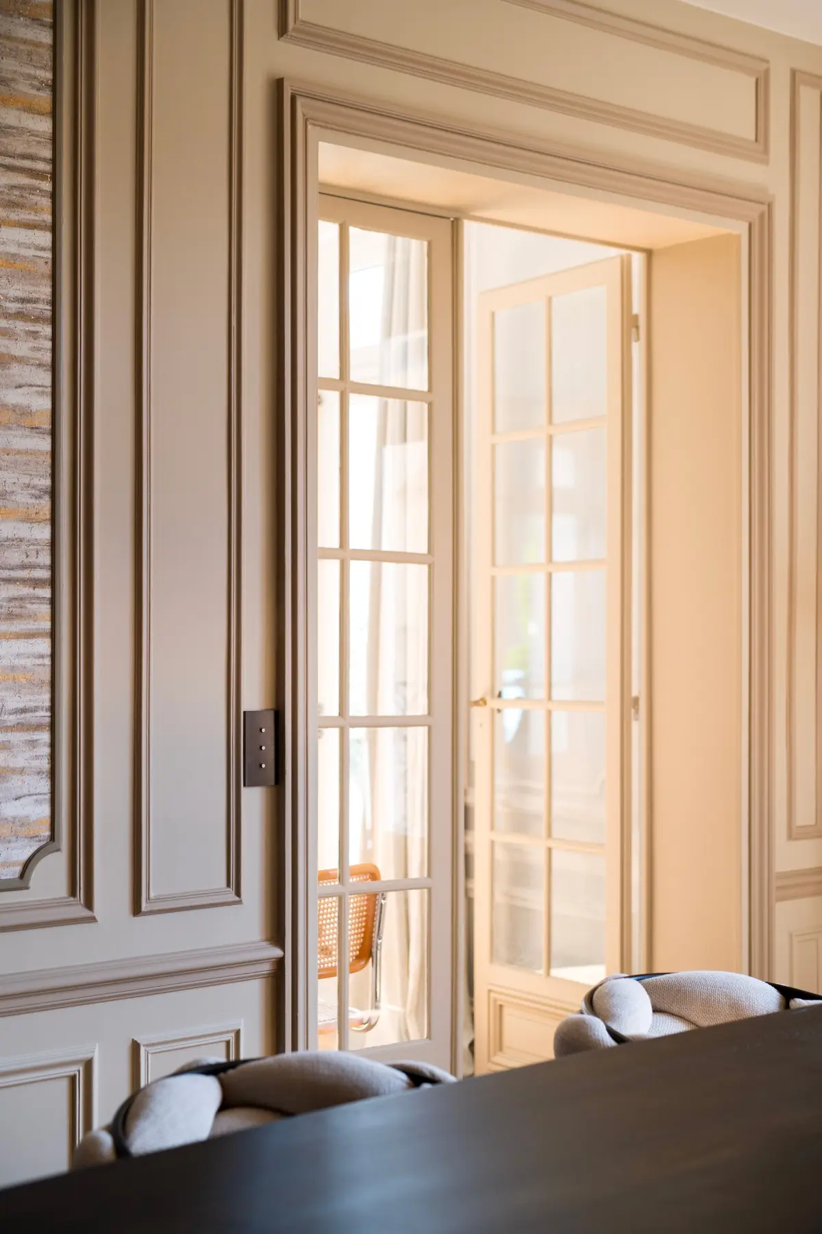 Fenêtres et menuiseries extérieures d’un appartement parisien rénové